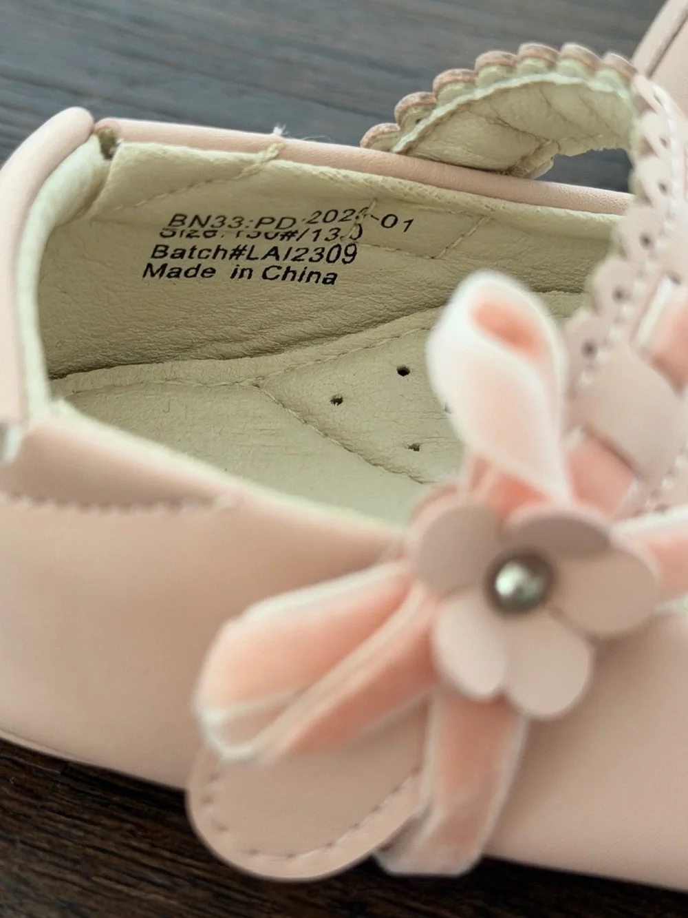Toddler Girls Pale Pink Mary Jane Dress Shoes with Floral Strap